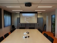 beamer installatie vergaderzaal